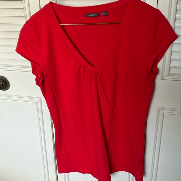 Absolutely Red! - Picture 1 of 3